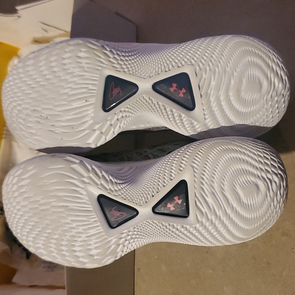 Under Armour Curry 9 - Picture 2 of 5